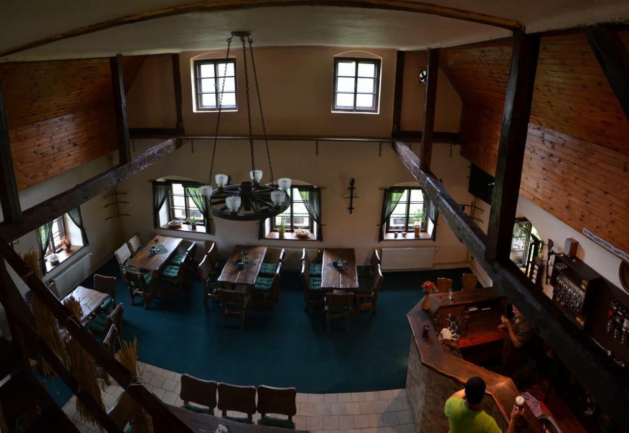 Penzion Kelt Hotel Zator ภายนอก รูปภาพ